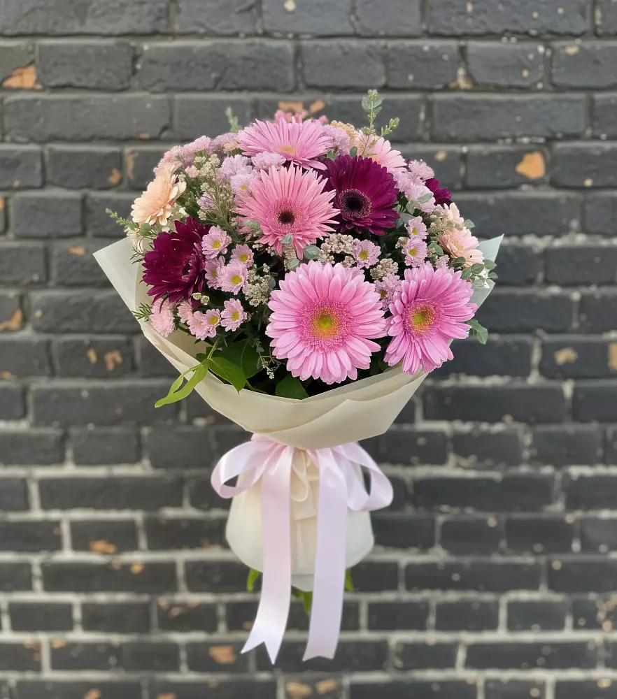 Букет цветов из: Герберы и Хризантемы в городе Учалы