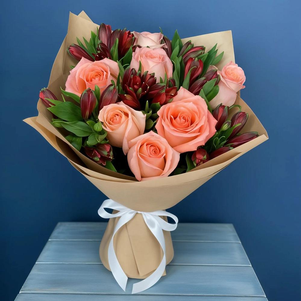 Букет цветов из: Розы и Альстромерии в городе Учалы