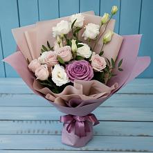 Букет цветов из:  Розы и Лизиантусы в городе Учалы
