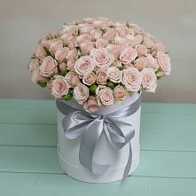 Цветочная композиция из Розы в шляпной коробке в городе Учалы