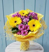 Букет цветов из:  Хризантемы и Герберы в городе Учалы