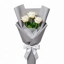 Букет 3 белые розы в городе Учалы