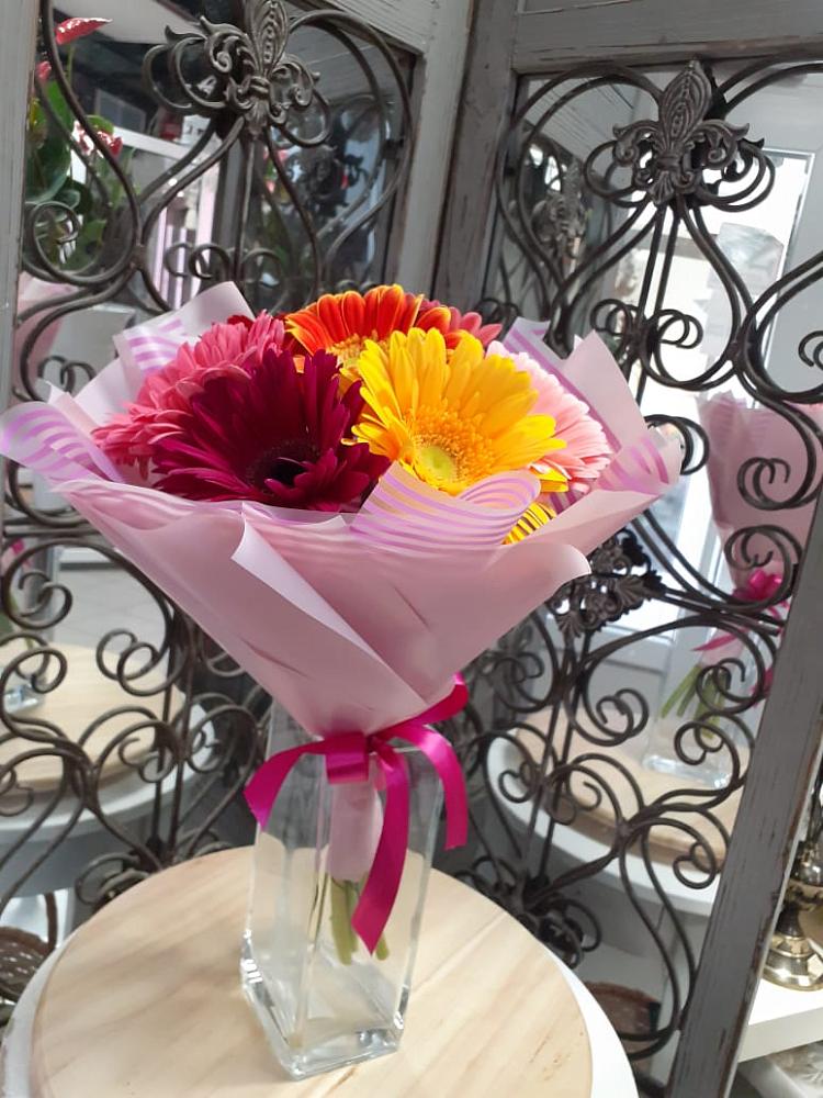 Букет цветов из: Герберы в городе Учалы