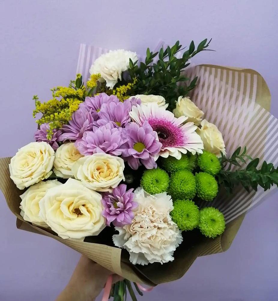 Букет цветов из: Хризантемы, Розы, Гвоздики и Герберы в городе Учалы