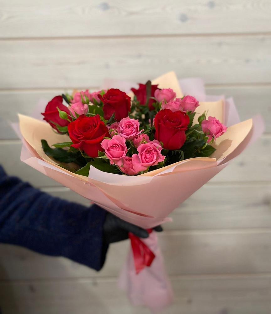 Букет цветов из: Розы в городе Учалы