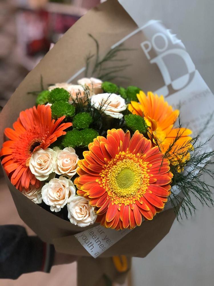 Букет цветов из: Герберы, Хризантемы и Розы в городе Учалы